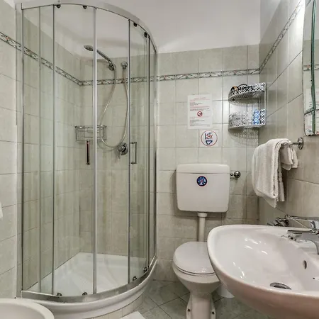 Millerose فندق *